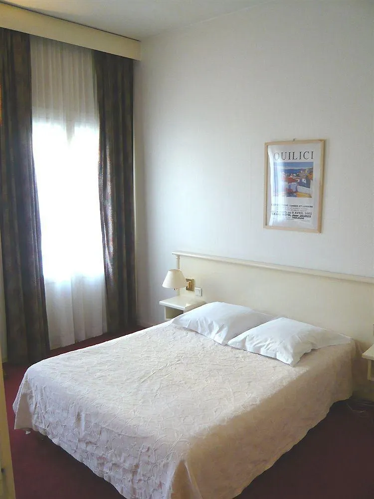 Hotel Le Capitole Toulouse 2*,